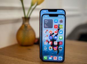 Кои са най-добрите оферти за серията iPhone 13 - без план, с план и ремаркетирани (април 2024)