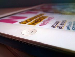 Apple поръчва  4