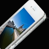 iPhone 4 с диаманти за $20 000