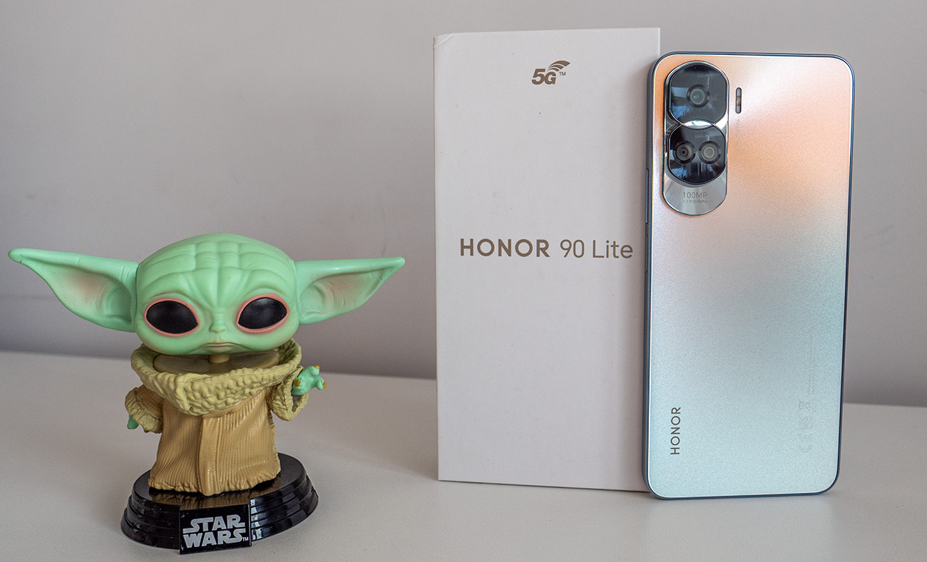 РЕВЮ: Honor 90 Lite изпъква със своята 100MP камера