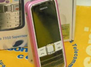 Nokia 7310 classic е част от серията Supernova