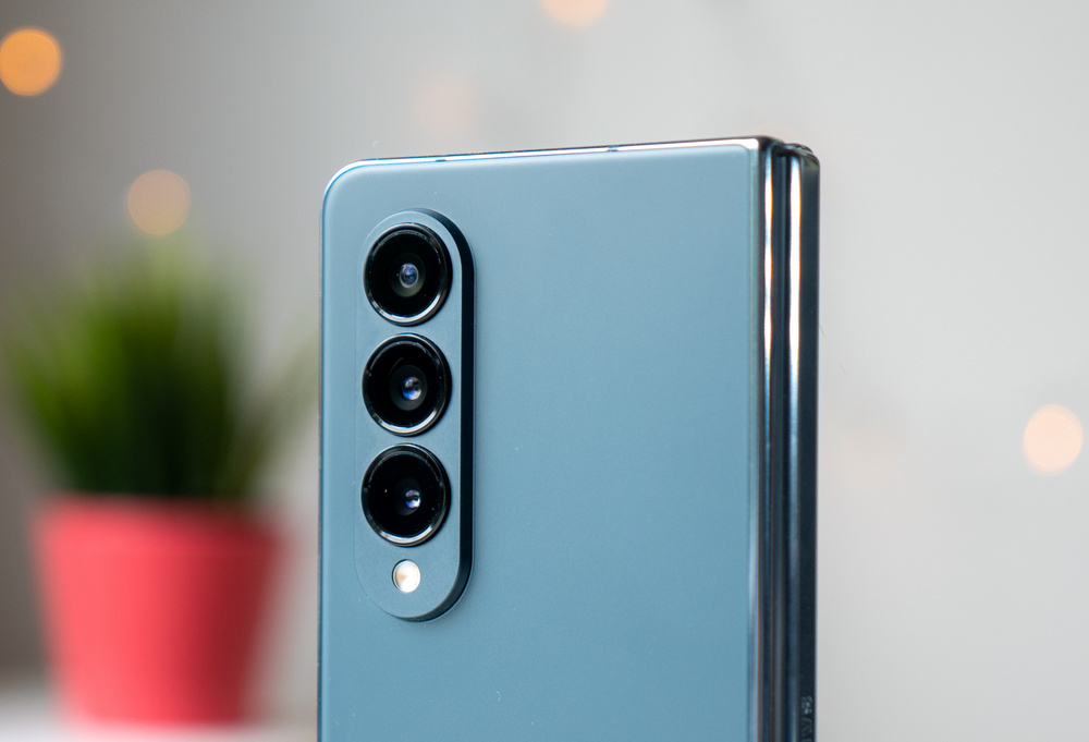 Samsung Galaxy Z Fold4 получава достъп до Expert RAW