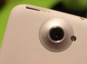 HTC полага големи усилия да подобри камерата в серията One