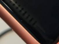 Apple призна за проблем с дисплея при някои бройки Apple Watch Series 3