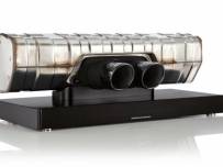 Този саундбар е изработен от гърне на Porsche 911 GT3