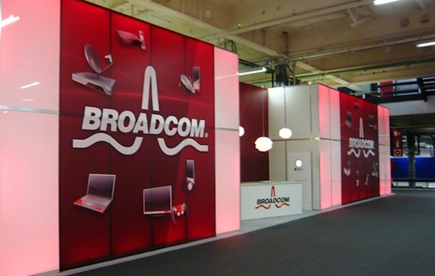 Чип на Broadcom поддържа всички основни стандарти за безжично зареждане