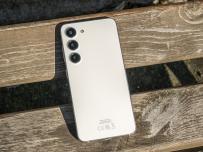 One UI 7.0 достига и до серията Galaxy S23