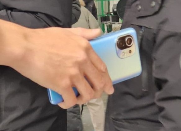 Появиха се снимки на Xiaomi Mi 11