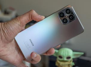 РЕВЮ: Honor X8 е бърз и със свеж дизайн