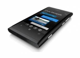 Първите телефони Nokia Lumia с NFC идват през есента на 2012 г.