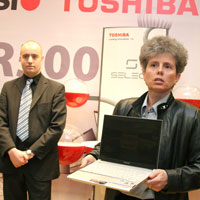TOSHIBA избра 