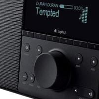 Музика без кабели с Logitech Squeezebox Boom