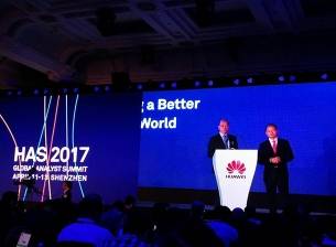 Шефът на Huawei не вижда полза от умните часовници