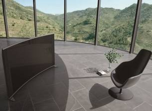 Sony представи първия LED телевизор с извит екран