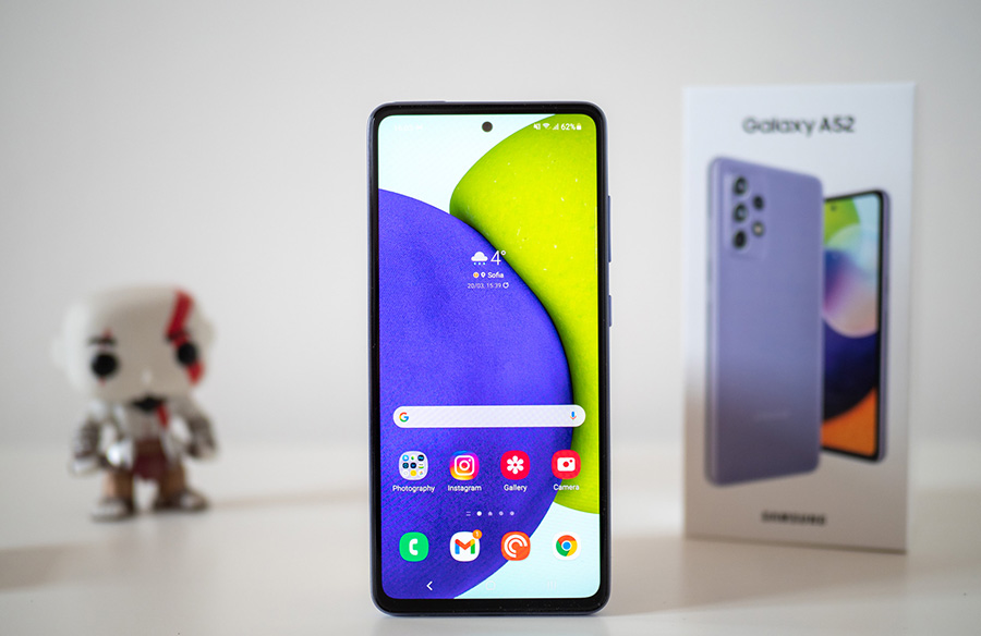 Серията Samsung Galaxy A генерира над 50% от продажбите на компанията