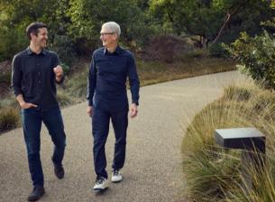 Тим Кук се оттегля, ето кой ще го наследи начело на Аpple